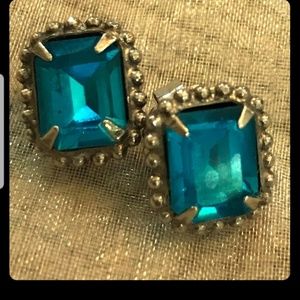 Sorrelli Jewelry - Sorelli Brand Post Earrings Sorrelli Jewelry - Sorelli Brand Post Earrings